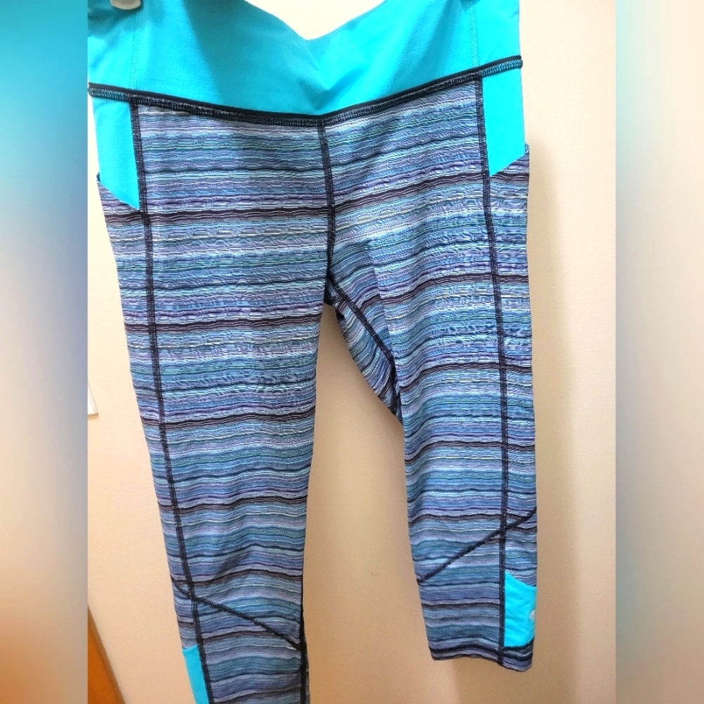 Lululemon pace rival crop size 8